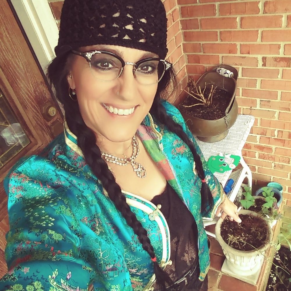 Meet your Posher, Amy